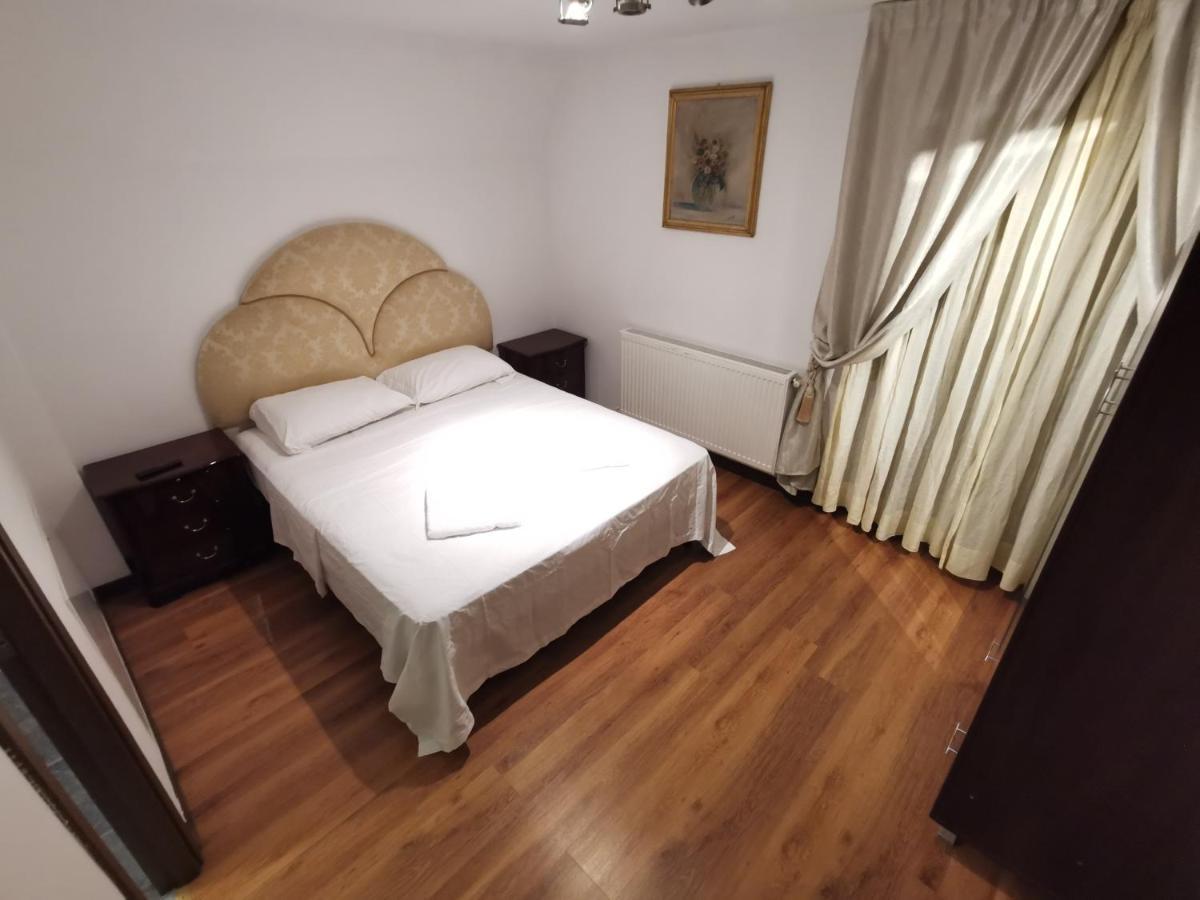 Vila Deal Săcele Eksteriør billede