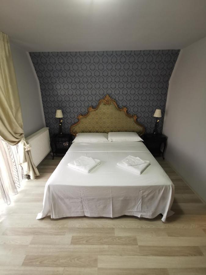 Vila Deal Săcele Eksteriør billede