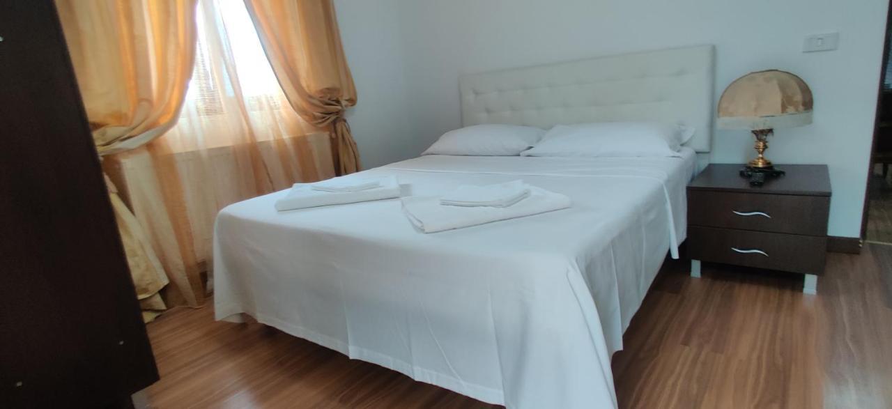 Vila Deal Săcele Eksteriør billede