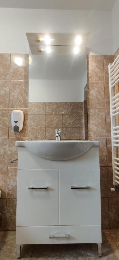 Vila Deal Săcele Eksteriør billede